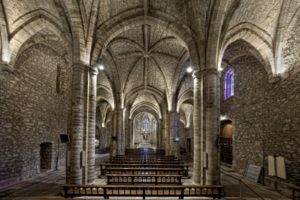 INTERIOR DEL MONASTERIO DE SANTO TORIBIO DE LIEBANA