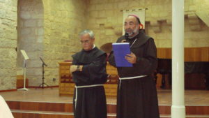 con Monseñor